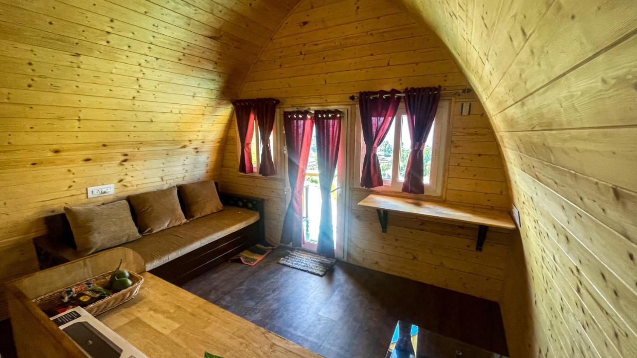 Bed and Breakfast Cozy Capsules - Modern Hut à Kukkal Extérieur photo